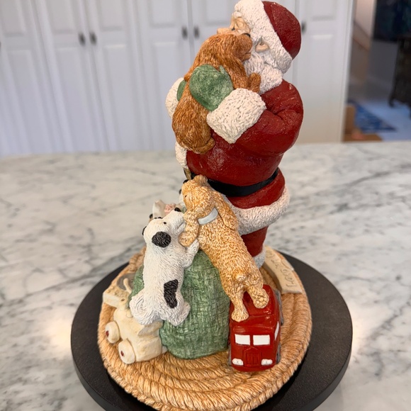 United Designs the Legend of Santa Claus "Load 'Em Up" Limited Edition Figurine - Picture 5 of 12